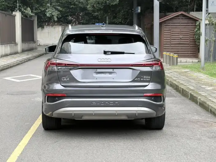 Audi Q4 e-tron 2023 Model 40 e-tron Genesis Edition – фото 6