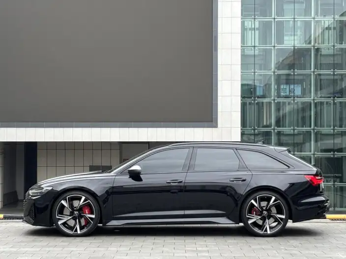 Audi RS 6 2024 Model RS 6 4.0T Avant Performance