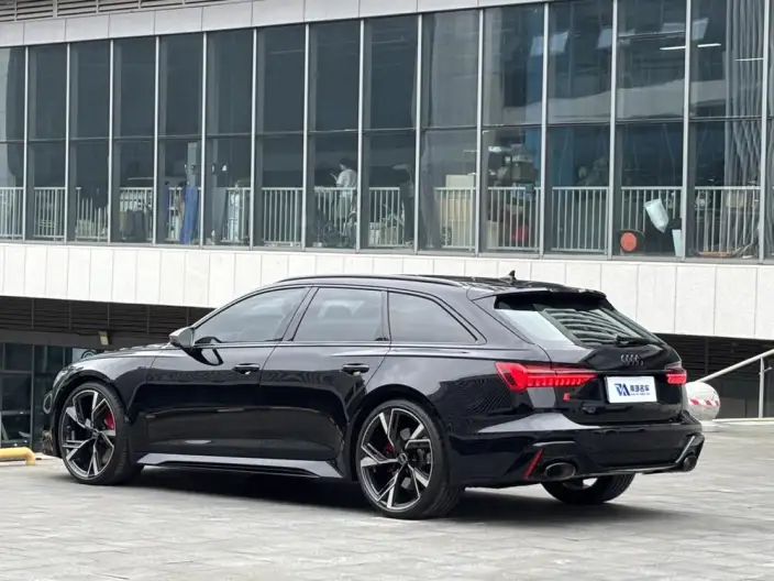 Audi RS 6 2024 Model RS 6 4.0T Avant Performance – фото 5
