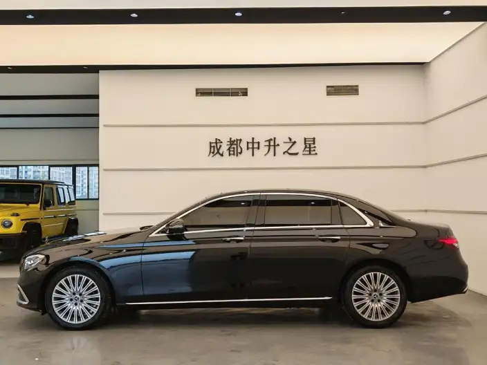 Mercedes-Benz E-Class 2022 Model E 300 L Luxury Model sedan – фото 4