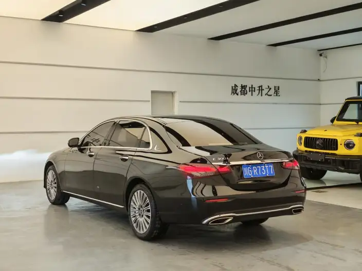 Mercedes-Benz E-Class 2022 Model E 300 L Luxury Model sedan – фото 5