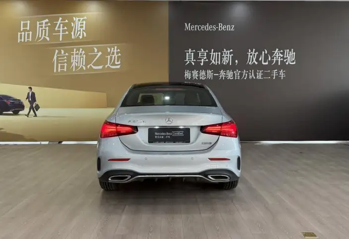 Mercedes-Benz A-class 2023 Model A 200 L Sports sedan Fashion Edition – фото 3