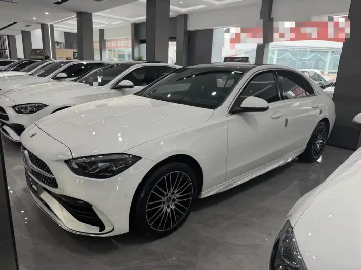 Mercedes-Benz C-Class 2024 Model C 260 L Sports Edition – фото 1