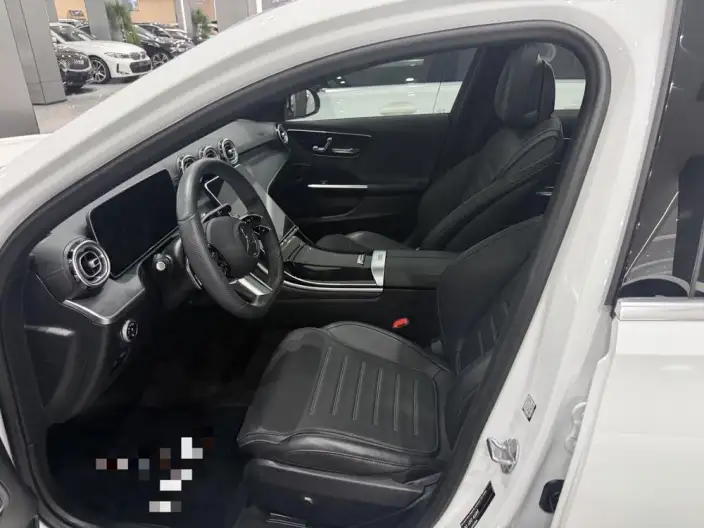 Mercedes-Benz C-Class 2024 Model C 260 L Sports Edition – фото 7