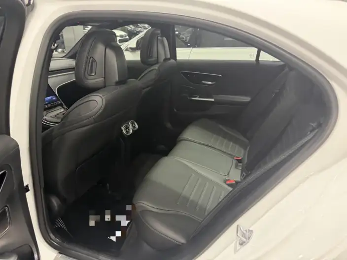 Mercedes-Benz C-Class 2024 Model C 260 L Sports Edition – фото 8