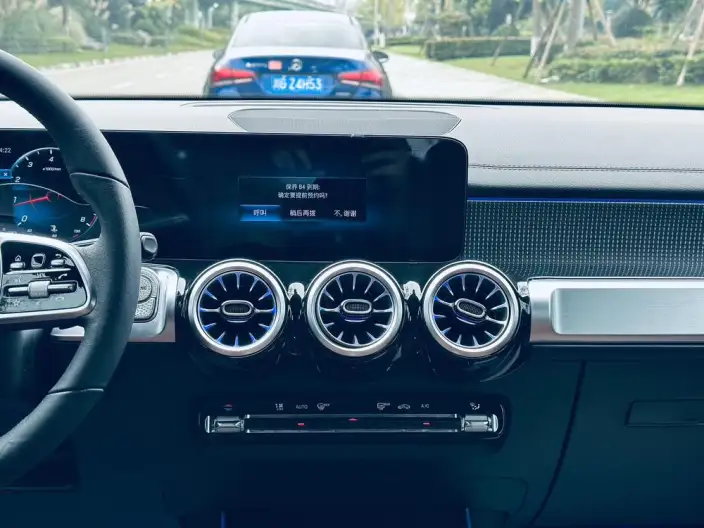 Mercedes-Benz GLB 2022 Model Facelift II GLB 200 Dynamic Model – фото 5