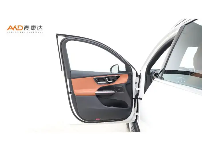 Mercedes-Benz GLC 2024 Model GLC 300 L 4MATIC Dynamic Model 5 seat – фото 9