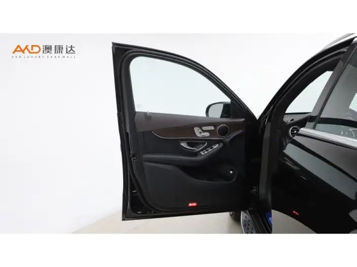 Mercedes-Benz GLC 2022 Model Facelift GLC 300 L 4MATIC Dynamic Model Collector Edition – фото 9