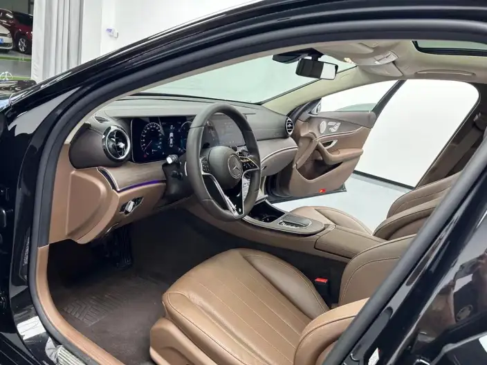 Mercedes-Benz E-Class 2023 Model E 300 L Fashion Model sedan – фото 8