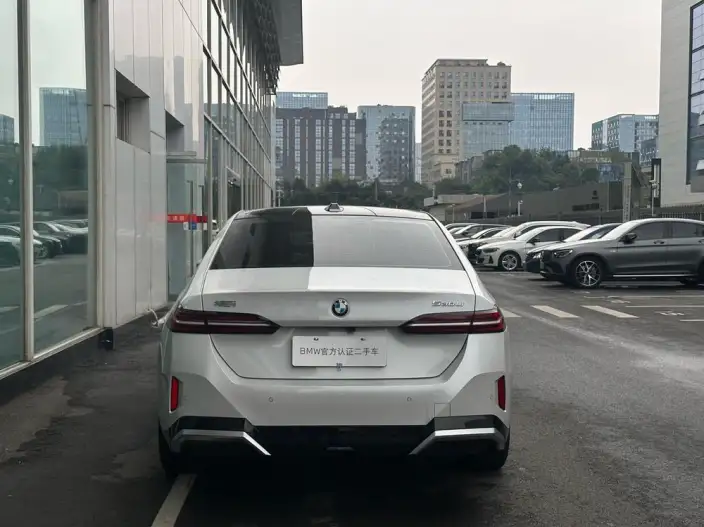 BMW 5 Series 2024 Model 530Li Leading Model M Sports Set