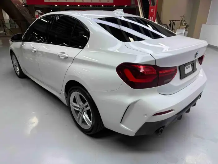BMW 1 Series 2023 Model 120i M Sports Night Edition – фото 5