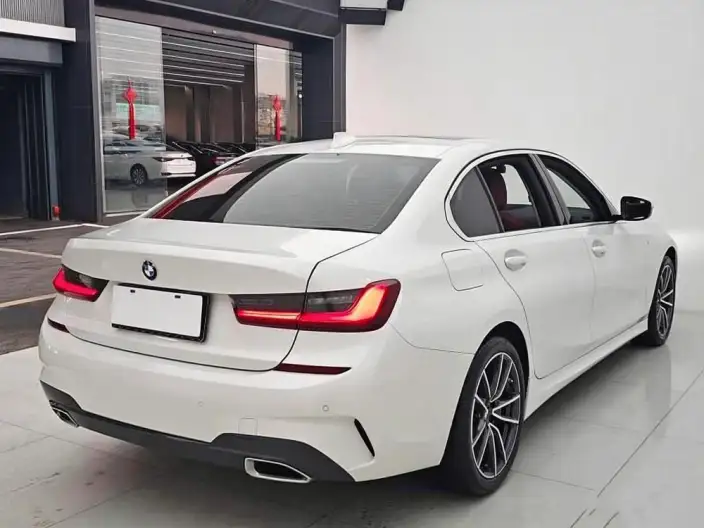BMW 3 Series 2022 Model 325Li M Sports Set – фото 6