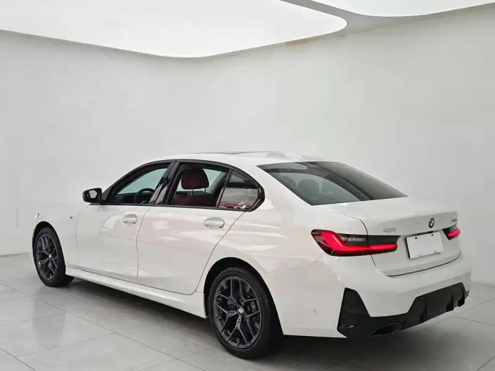 BMW 3 Series 2026 Model 330Li M Sports Night Set – фото 5