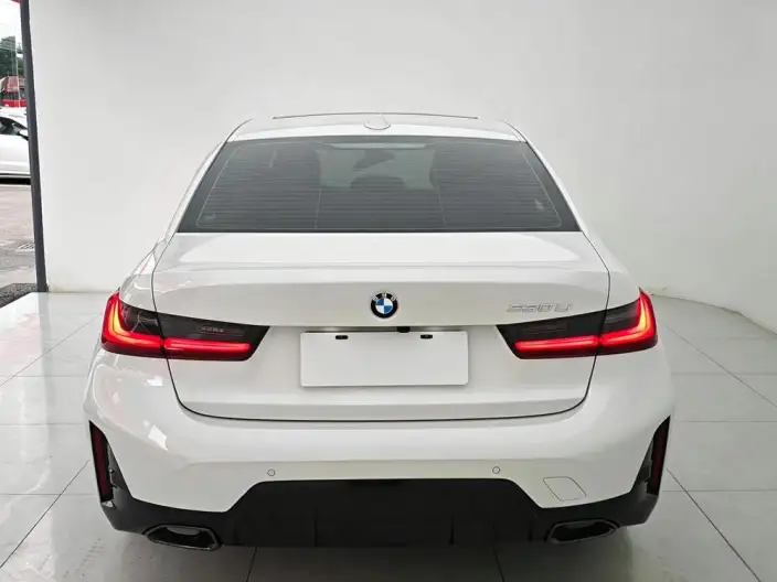 BMW 3 Series 2026 Model 330Li M Sports Night Set – фото 6