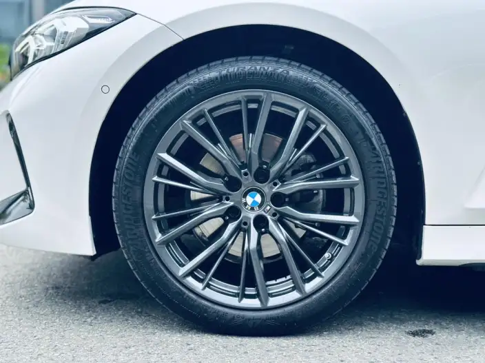 BMW 3 Series 2023 Model 325Li M Sports Night Set – фото 5
