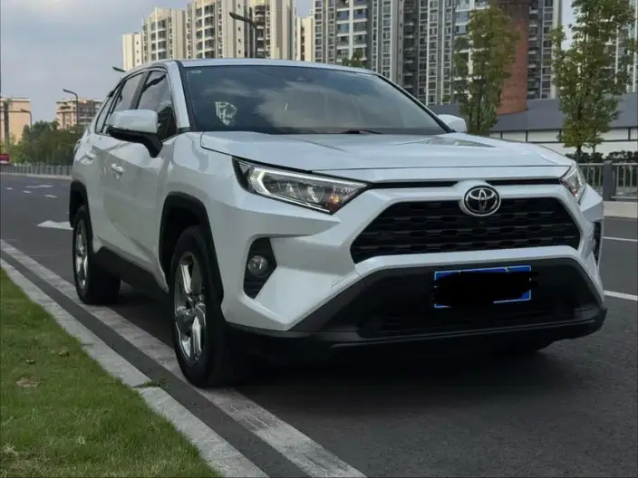 Toyota RAV4 2022 Model 2.0L CVT 2WD Fashion edition