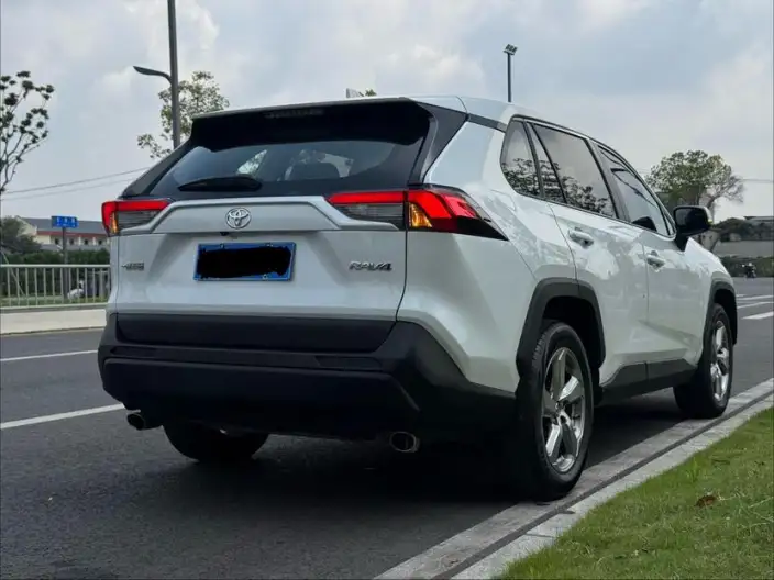Toyota RAV4 2022 Model 2.0L CVT 2WD Fashion edition – фото 7