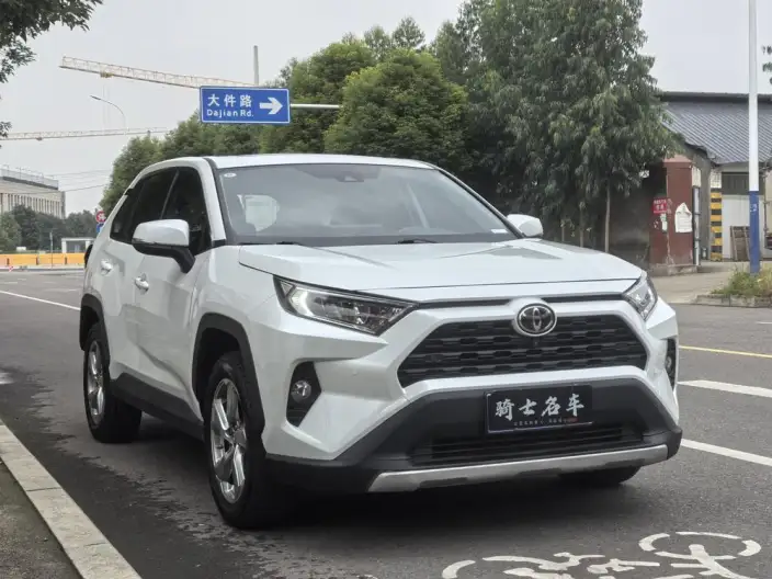 Toyota RAV4 2023 Model 2.0L CVT 2WD Fashion PLUS Edition