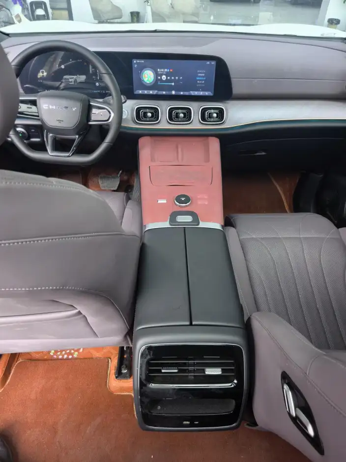 Chery Tiggo 9 2025 Model 2.0T AT 2WD Exclusive Edition – фото 7