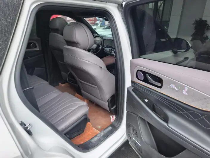 Chery Tiggo 9 2025 Model 2.0T AT 2WD Exclusive Edition – фото 8