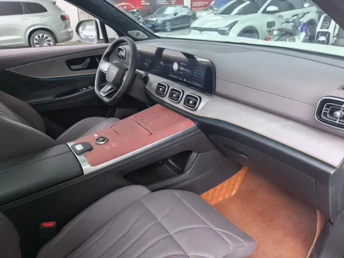 Chery Tiggo 9 2025 Model 2.0T AT 2WD Exclusive Edition – фото 9