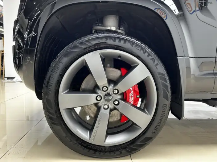 Land Rover Defender 2023 Model Facelift 110 5.0T V8 – фото 9