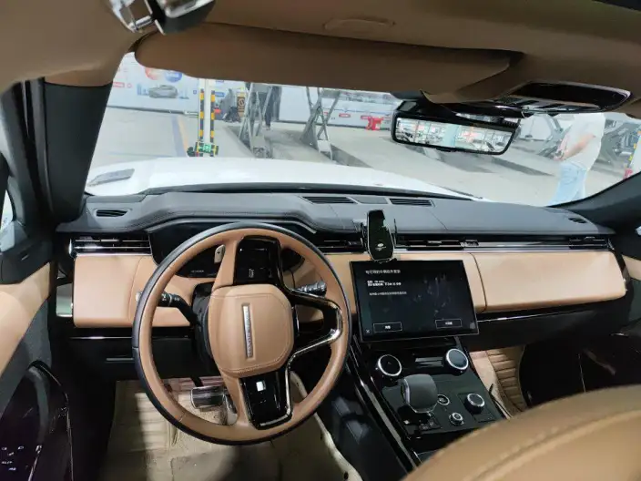 Range Rover Sport 2023 Model 3.0 L6 DYNAMIC SE – фото 6