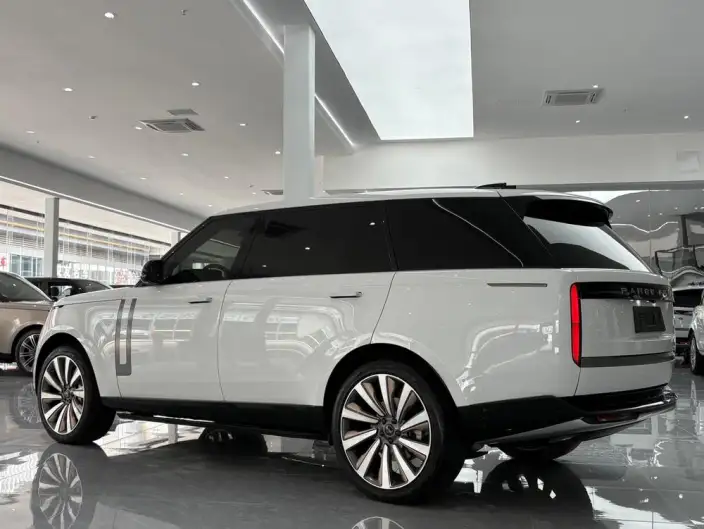 Range Rover 2025 Model 3.0 L6 400PS Shengshi Extended Edition