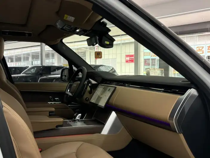 Range Rover 2025 Model 3.0 L6 400PS Shengshi Extended Edition – фото 8