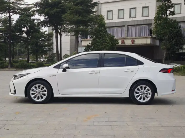 Toyota Corolla 2021 Model Hybrid 1.8L E-CVT Elite Edition