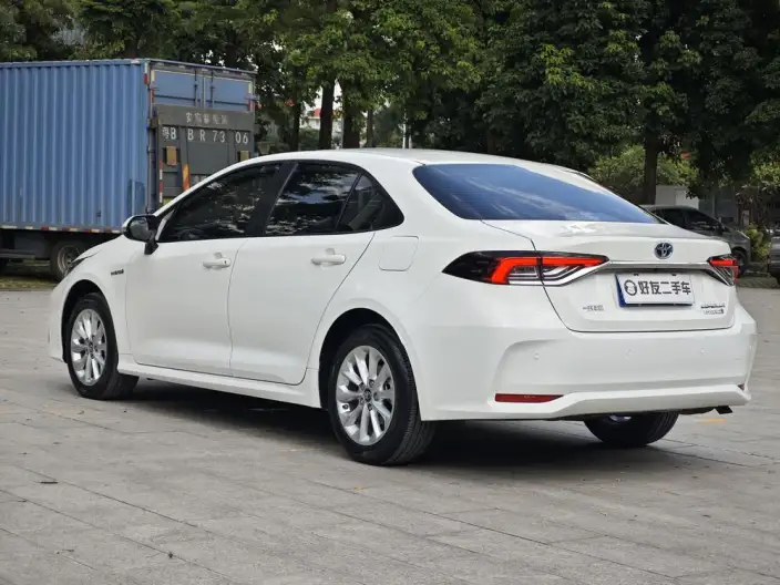 Toyota Corolla 2021 Model Hybrid 1.8L E-CVT Elite Edition – фото 5