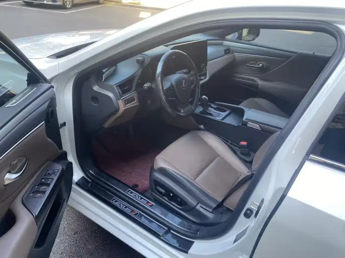 Lexus ES 2025 Model 300h Premium – фото 8