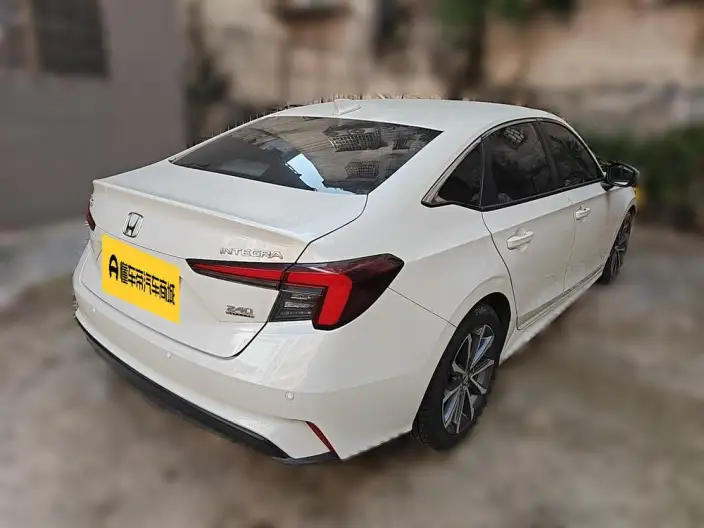 Model Ge 2022 Model 240TURBO CVT Deluxe Edition