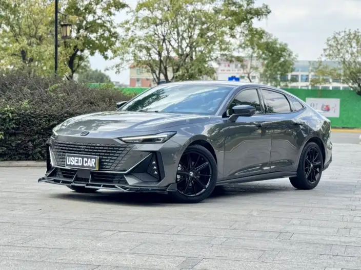 Changan UNI-V 2023 Model 1.5T Noble Model