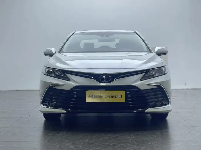 Toyota Camry 2022 Model 2.0G Deluxe Edition