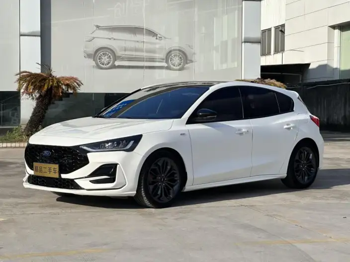 Ford Focus 2022 Model Hatchback EcoBoost 180 Automatic ST Line