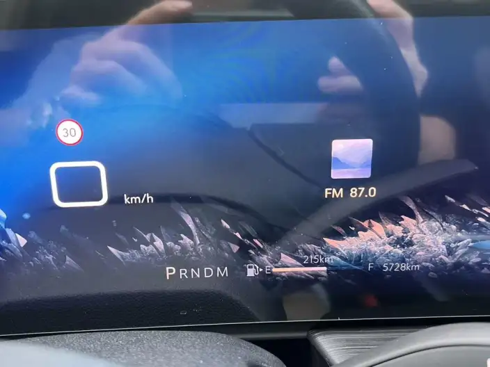 Buick LaCrosse 2023 Model 28T Automatic Yue Zun Edition – фото 9
