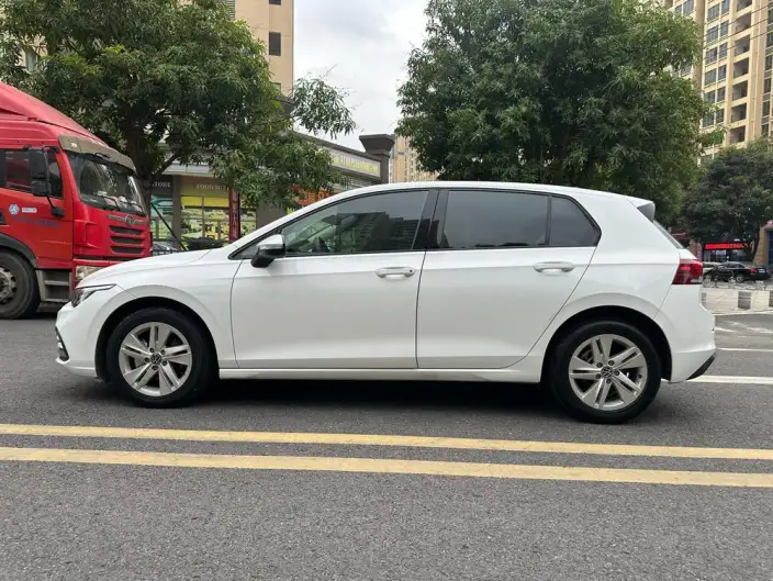Volkswagen Golf 2023 Model Facelift 200TSI DSG