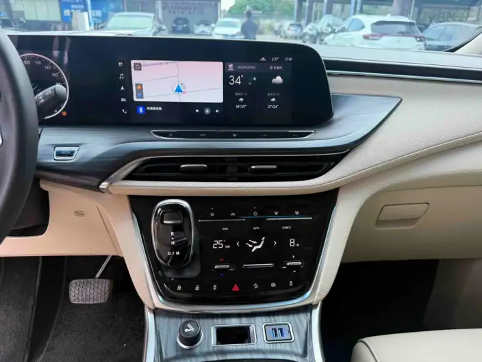 Buick GL8 2022 Model ES Luzun 653T Exclusive Model – фото 10