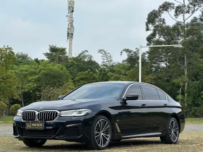 BMW 5 Series 2023 Model Facelift 530Li Leading Model M Sports Set – фото 1