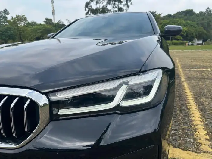 BMW 5 Series 2023 Model Facelift 530Li Leading Model M Sports Set – фото 7