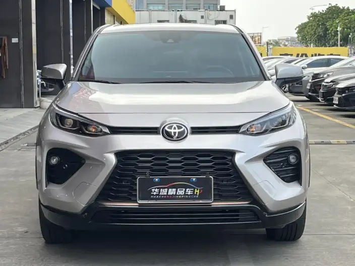 Toyota Wildlander 2024 Model 2.0L 2WD Urban Edition – фото 2