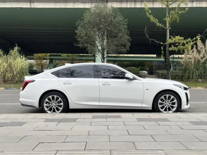 Cadillac CT5 2022 Model 28T Luxury Model Standard Edition – фото 8