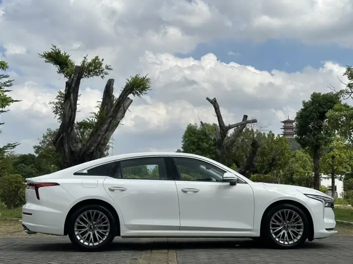 BESTUNE B70 2023 Model Third generation 1.5T Automatic Changxiang Edition Model – фото 8