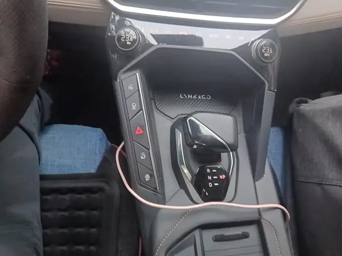 Lynk & Co 06 EM-P 2023 Model PHEV Remix Pro – фото 9