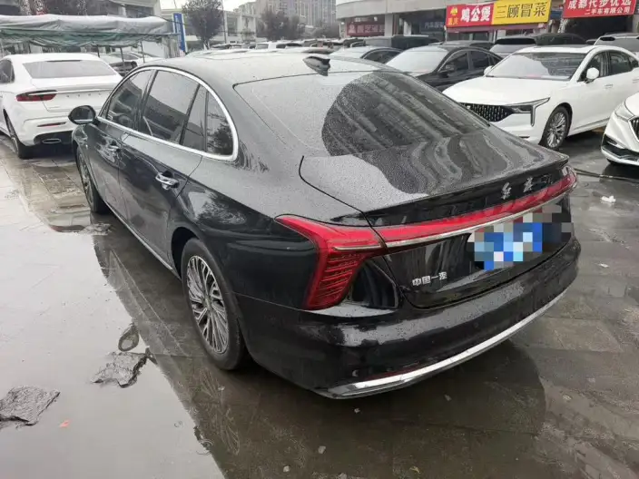 Hongqi H5 2024 Model 2.0T Automatic Smart Flag Enjoy Edition