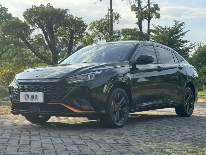 Yixuan 2023 Model Mach Version 1.5L Automatic Chasing the Wind version