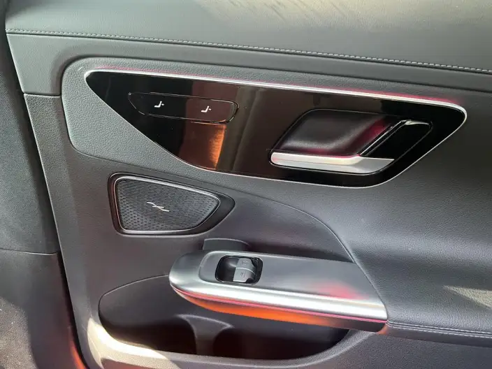 Mercedes-Benz C-Class 2023 Model C 260 L Sports Edition – фото 10