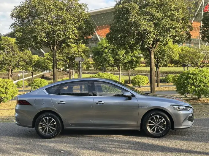 BYD Qin PLUS DM 2023 Model DM-i Champion Edition 55KM Leading Model – фото 7