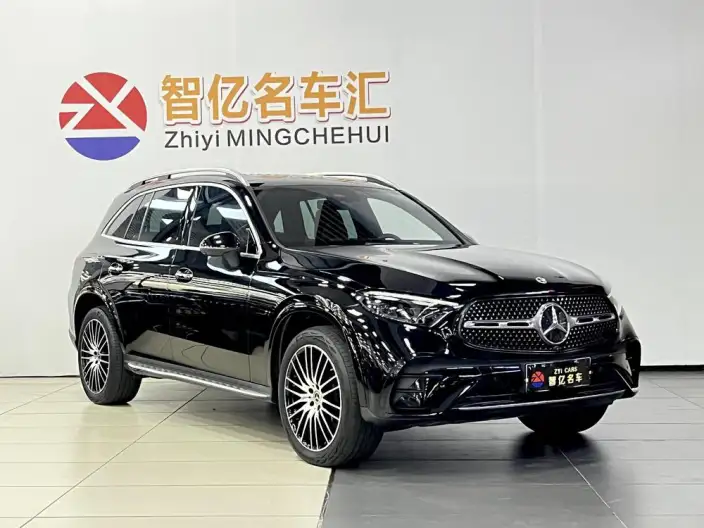 Mercedes-Benz GLC 2023 Model GLC 300 L 4MATIC Luxury Model 7 seat – фото 3